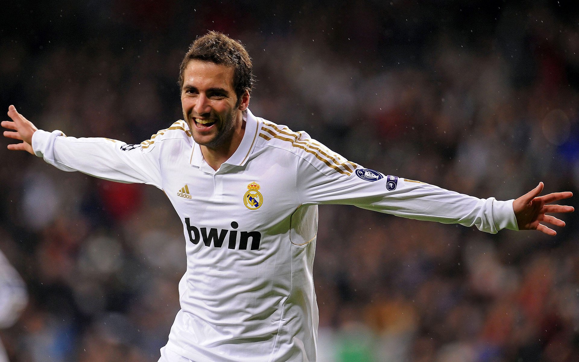 勒布朗迎来生涯第22个赛季，誓言再冲一冠，勒布朗打了几个赛季